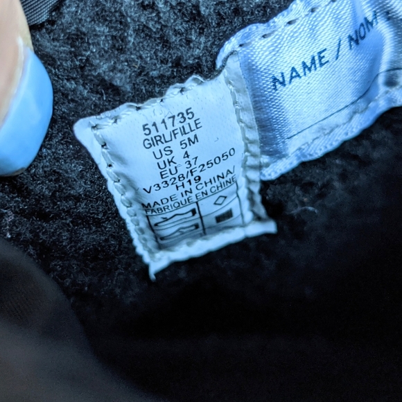 Like new Lands' End insulated winter boots size 5 - Picture 9 of 10